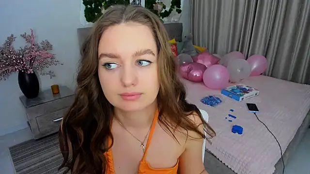 MiracleCurly online show from 23, 2, 2025