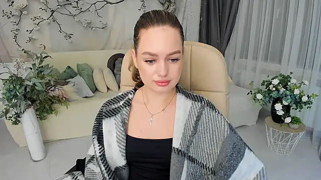 MiracleCurly online show from 9, 10, 2025