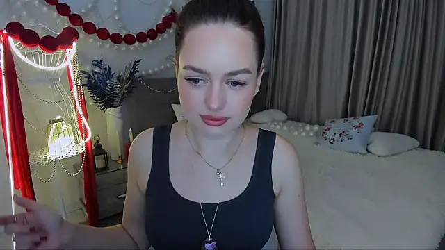 MiracleCurly online show from 9, 1, 2026