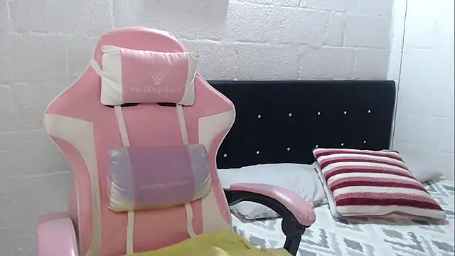 jade04 roberts online show from 24, 2, 2026