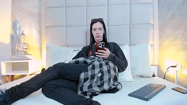 Hecatee 77 online show from 19, 10, 2025