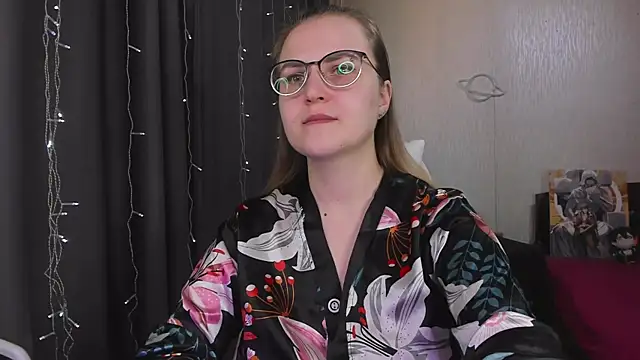 MissBrightShine online show from 18, 2, 2026