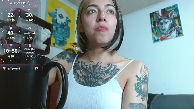 ZoeBakers  online show from 19, 2, 2025