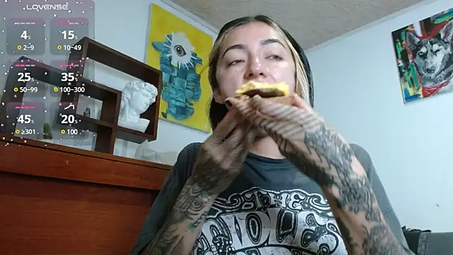 ZoeBakers  online show from 19, 3, 2025