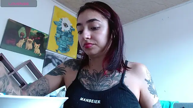 ZoeBakers  online show from 16, 4, 2026