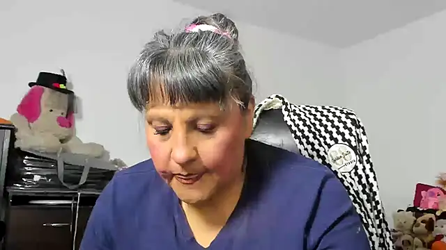 Snapshot of merlyna_goldens chatting on 17, 6, 2026 merlyna goldens online show from 17, 6, 2026