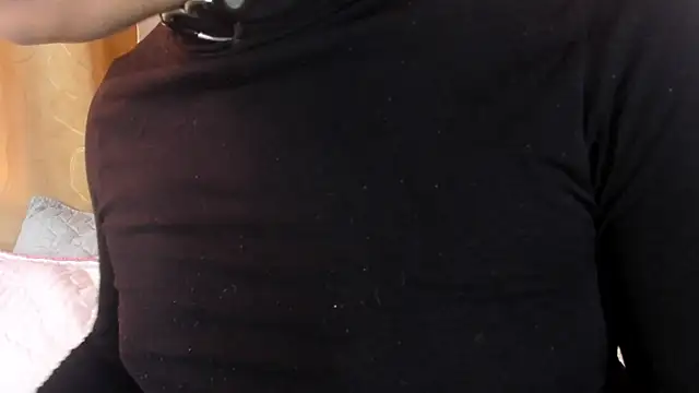 Snapshot of Satuurn_ chatting on 11, 1, 2025 Satuurn online show from 11, 1, 2025