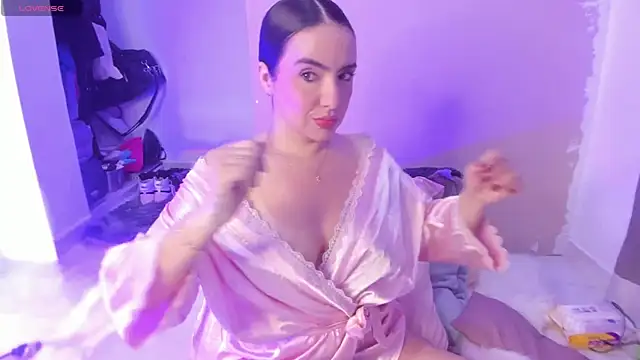 Snapshot of rouse_lili chatting on 18, 7, 2026 rouse lili online show from 18, 7, 2026
