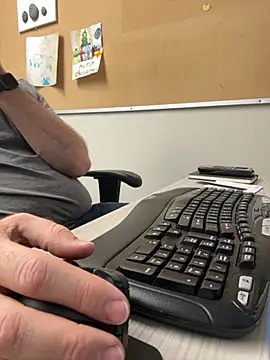 Bigbi6foot5 online show from 12, 11, 2025