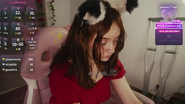 Snapshot of molly_russell chatting on 7, 2, 2025 molly russell online show from 7, 2, 2025