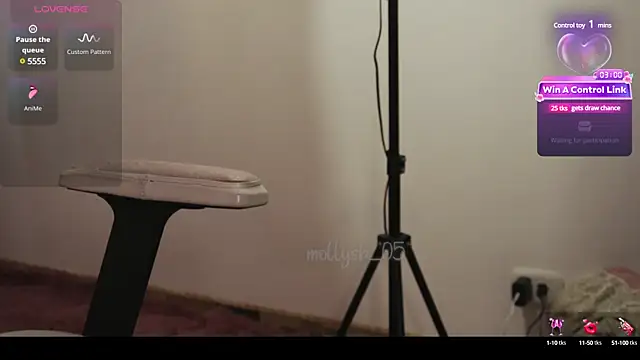 Snapshot of molly_russell chatting on 19, 2, 2025 molly russell online show from 19, 2, 2025