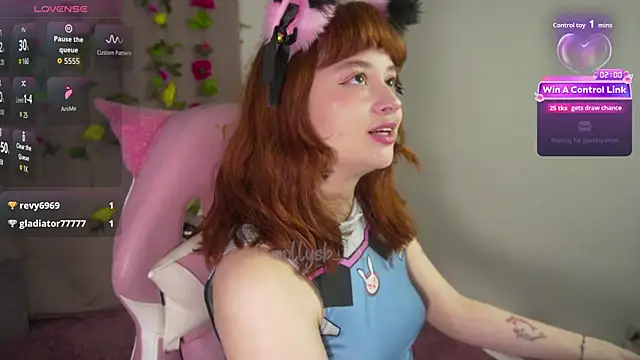 Snapshot of molly_russell chatting on 6, 1, 2026 molly russell online show from 6, 1, 2026