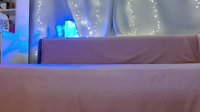 Imcarrieberry online show from 27, 2, 2025