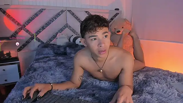 Snapshot of Austin_connor_ chatting on 12, 9, 2025 Austin connor  online show from 12, 9, 2025