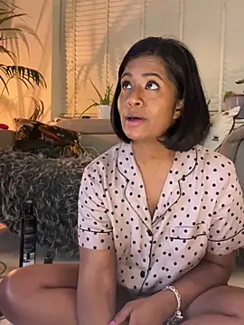 RoseMelanie online show from 10, 1, 2025