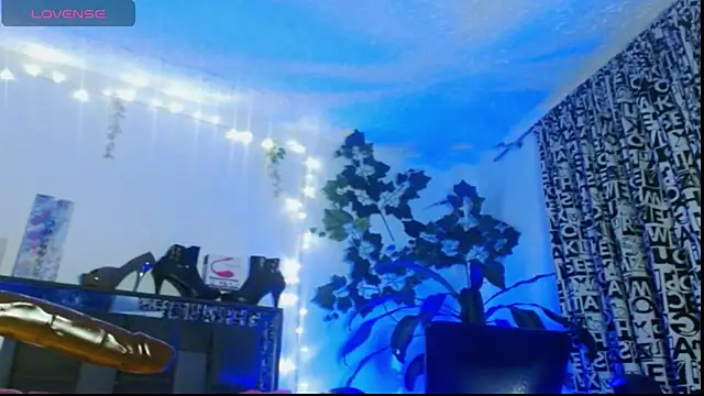 Snapshot of DULCE_ZOE chatting on 15, 1, 2025 DULCE ZOE online show from 15, 1, 2025