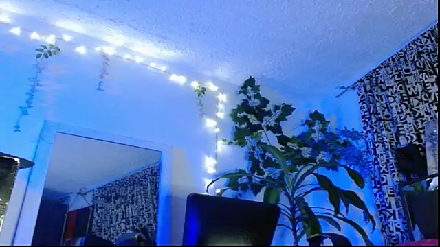 Snapshot of DULCE_ZOE chatting on 6, 2, 2025 DULCE ZOE online show from 6, 2, 2025