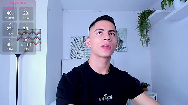 Snapshot of Matty_Adams chatting on 2, 3, 2025 Matty Adams online show from 2, 3, 2025