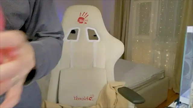 Snapshot of Madi_soon chatting on 27, 10, 2025 Madi soon online show from 27, 10, 2025