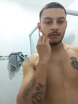 Snapshot of emrehliug12 chatting on 17, 12, 2024 emrehliug12 online show from 17, 12, 2024