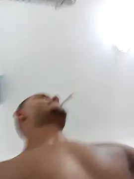 Snapshot of emrehliug12 chatting on 25, 3, 2026 emrehliug12 online show from 25, 3, 2026