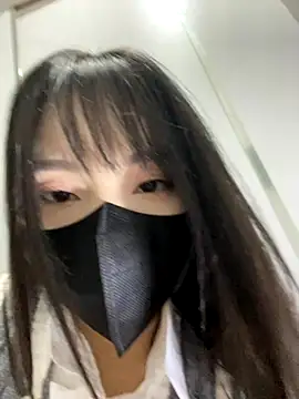 Asia-Lynn online show from 11, 11, 2025