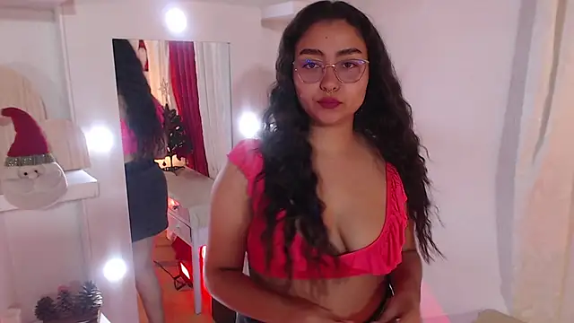 Snapshot of _Kim__M chatting on 22, 12, 2025 Kim M online show from 22, 12, 2025