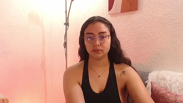 Snapshot of _Kim__M chatting on 22, 2, 2026 Kim M online show from 22, 2, 2026