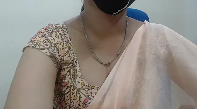 Snapshot of Lovely_Siri_23 chatting on 17, 3, 2025 Lovely Siri 23 online show from 17, 3, 2025