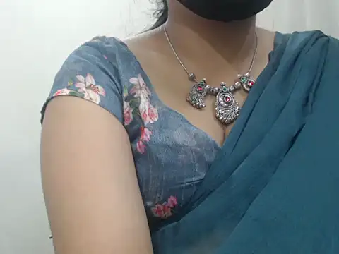 Snapshot of Lovely_Siri_23 chatting on 26, 4, 2026 Lovely Siri 23 online show from 26, 4, 2026