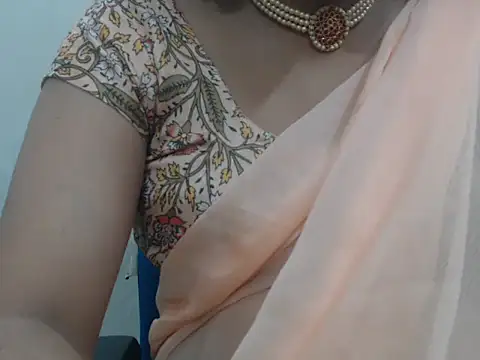 Snapshot of Lovely_Siri_23 chatting on 26, 6, 2026 Lovely Siri 23 online show from 26, 6, 2026