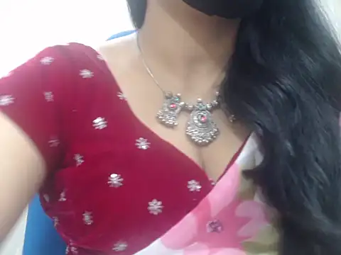 Snapshot of Lovely_Siri_23 chatting on 13, 7, 2026 Lovely Siri 23 online show from 13, 7, 2026