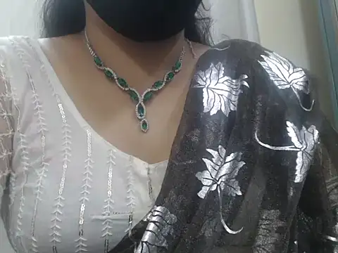 Snapshot of Lovely_Siri_23 chatting on 25, 7, 2026 Lovely Siri 23 online show from 25, 7, 2026