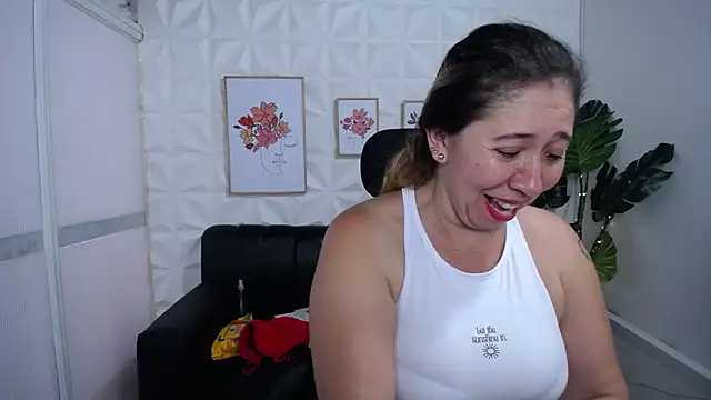 Valentinaa mature online show from 24, 2, 2025