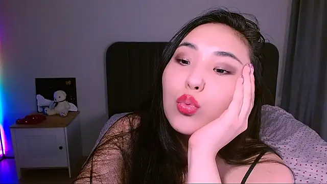 monabooty online show from 25, 1, 2025