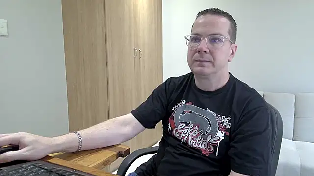 BrettJ81 online show from 15, 11, 2025