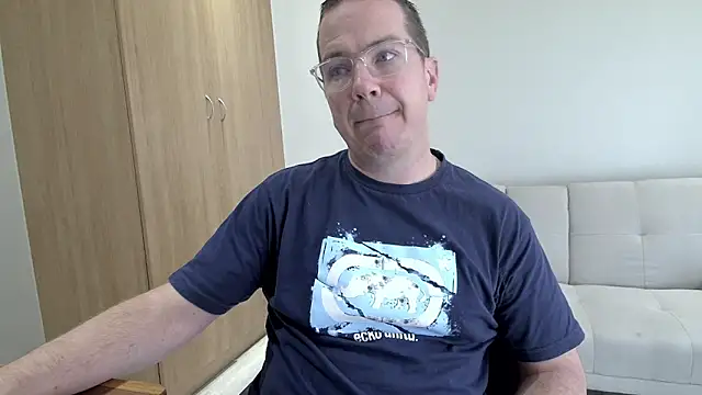 BrettJ81 online show from 6, 4, 2026