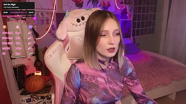 Evie Ro online show from 24, 10, 2025