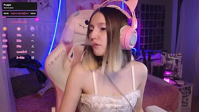 Evie Ro online show from 10, 11, 2025