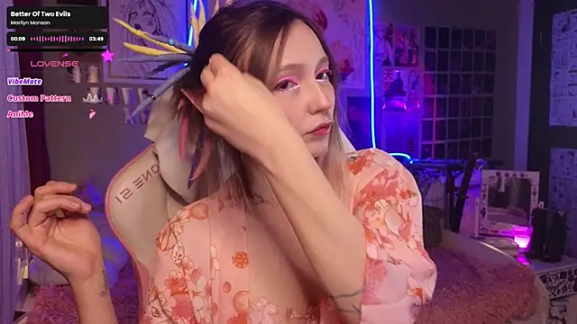 Evie Ro online show from 12, 11, 2025