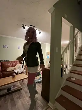 Snapshot of JenniDoucet chatting on 3, 1, 2025 JenniDoucet online show from 3, 1, 2025