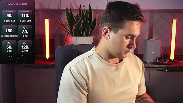 Snapshot of Sweeet__boy chatting on 22, 1, 2025 Sweeet boy online show from 22, 1, 2025