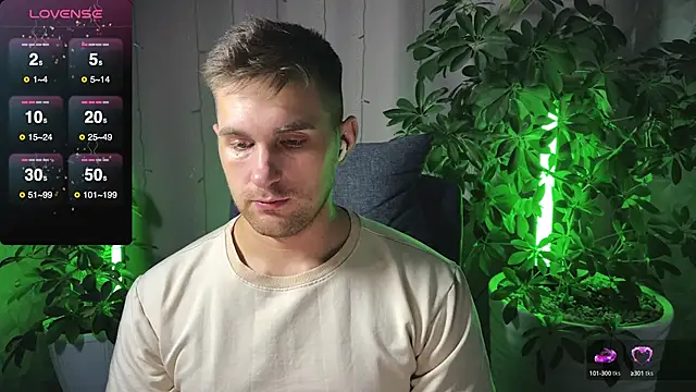 Snapshot of Sweeet__boy chatting on 13, 2, 2025 Sweeet boy online show from 13, 2, 2025