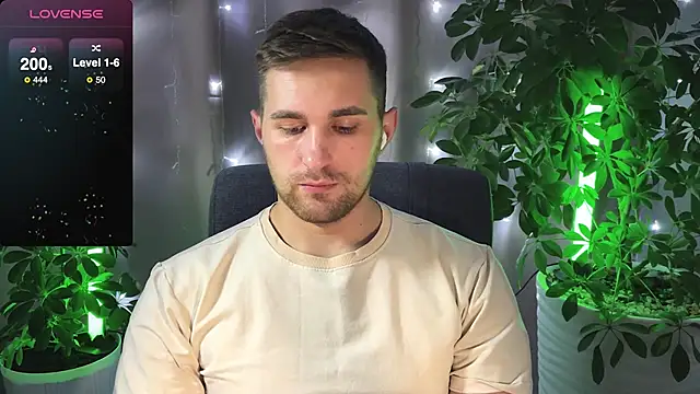 Snapshot of Sweeet__boy chatting on 17, 2, 2025 Sweeet boy online show from 17, 2, 2025