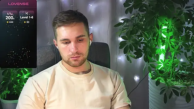 Snapshot of Sweeet__boy chatting on 17, 2, 2025 Sweeet boy online show from 17, 2, 2025