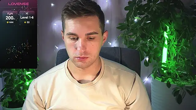 Snapshot of Sweeet__boy chatting on 23, 2, 2025 Sweeet boy online show from 23, 2, 2025