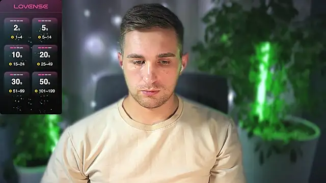 Snapshot of Sweeet__boy chatting on 5, 3, 2025 Sweeet boy online show from 5, 3, 2025