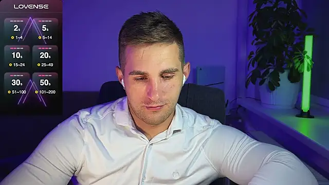 Snapshot of Sweeet__boy chatting on 13, 9, 2025 Sweeet boy online show from 13, 9, 2025