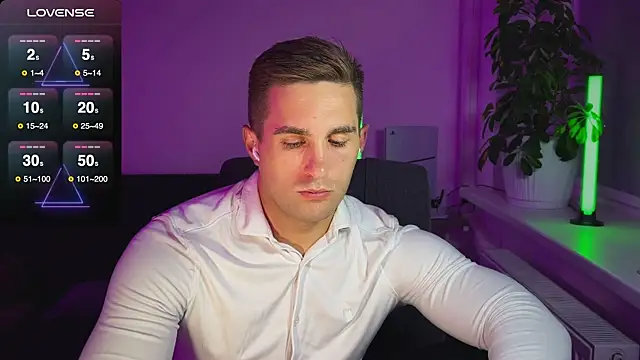 Snapshot of Sweeet__boy chatting on 21, 9, 2025 Sweeet boy online show from 21, 9, 2025