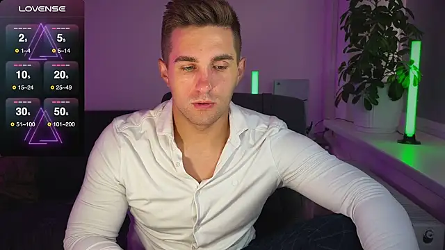 Snapshot of Sweeet__boy chatting on 22, 9, 2025 Sweeet boy online show from 22, 9, 2025